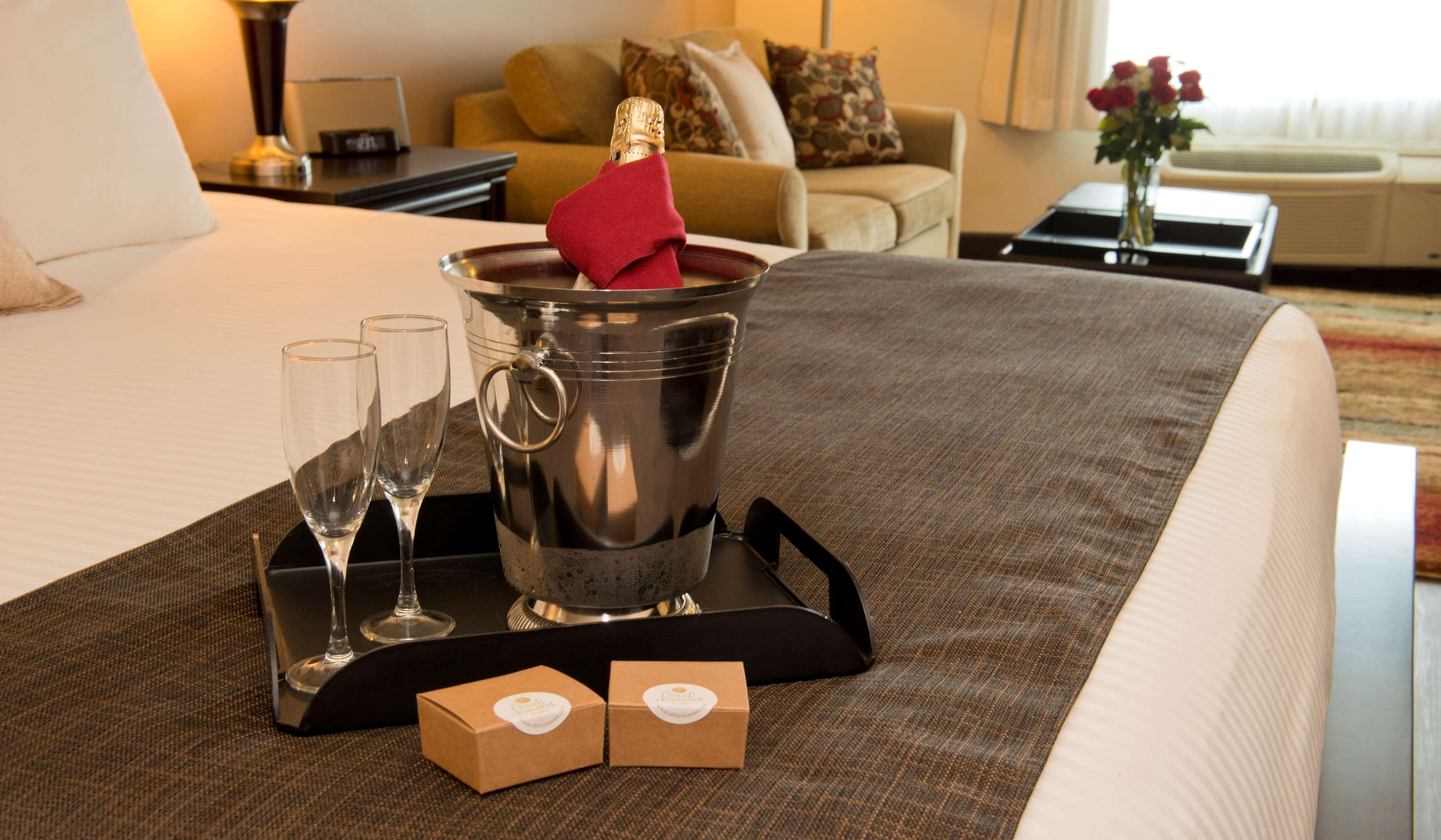 Prestige Treasure Cove Resort, Worldhotels Elite Prince George Buitenkant foto